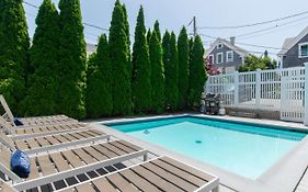 Condo With Wading Pool Dog Welcome